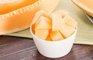 海吃哈密瓜,探寻新疆瓜果的甜蜜传奇